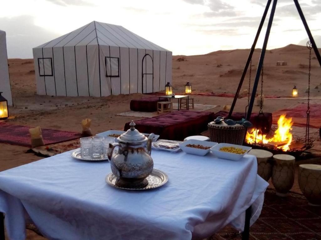 梅尔祖卡 Ahlam Luxury Camp酒店 外观 照片